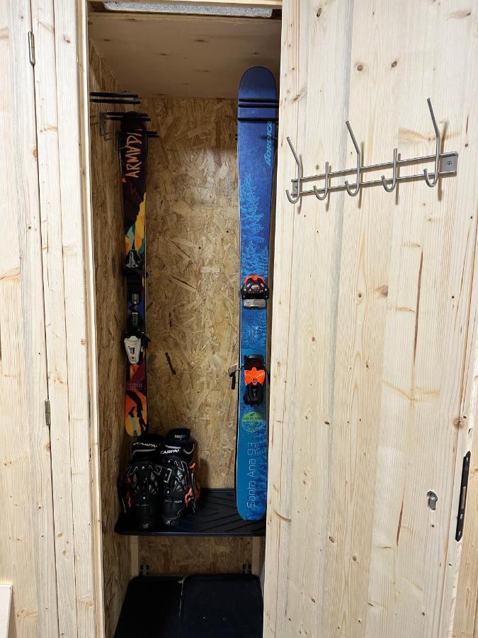Gorgeous 2 Bedroom, 2 Full Bath, Ski In Apartment! Winner Of 2025 And 2024 Traveller Award! Морзин Екстериор снимка